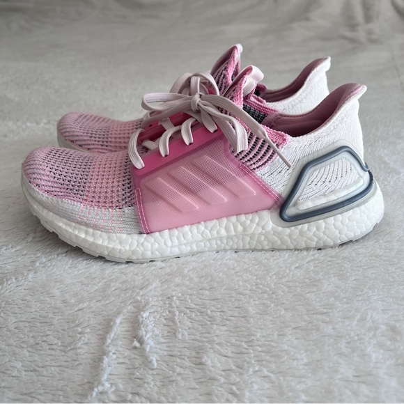 💗 Adidas Ultraboost 19 Running Athletic Shoes Pink White Size 8.5 fit like a 9 - Picture 5 of 11